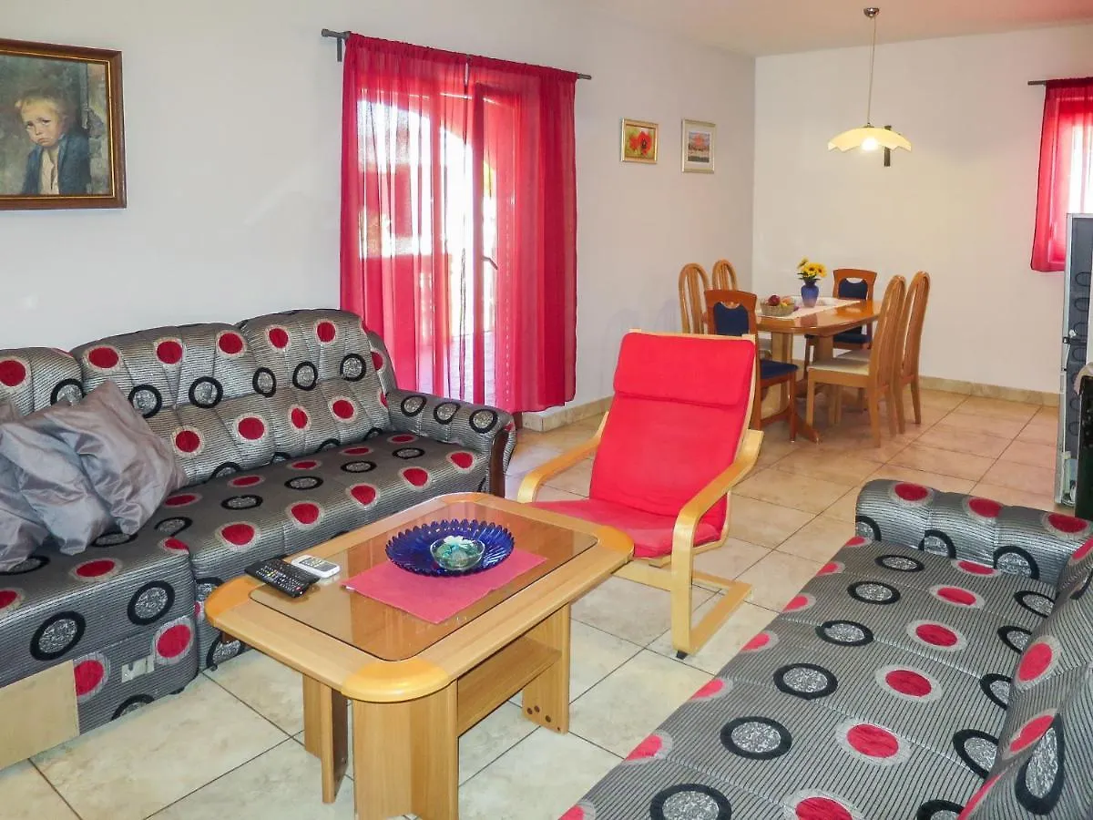 Holiday Home Simunica By Interhome Maslenica
